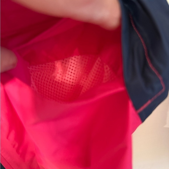 Girl’s The North Face G Zipline Rain Jacket - Picture 6 of 9